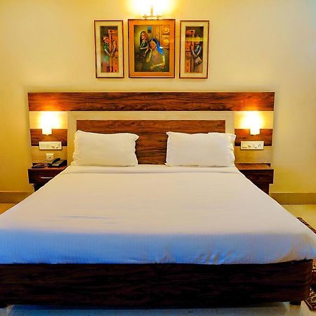 Fabhotel Kanchan Plaza ブバネーシュワル エクステリア 写真